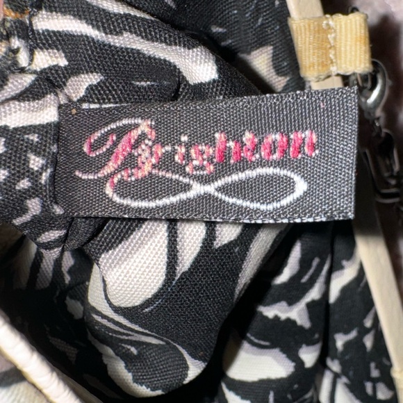 BRIGHTON BEIGE LEATHER ROSE KISSING CLOSURE CROSSBODY WHEAT CHAIN - Picture 10 of 17